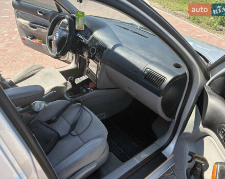 Серый Фольксваген Гольф, объемом двигателя 1.6 л и пробегом 270 тыс. км за 3500 $, фото 5 на Automoto.ua