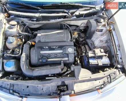 Сірий Фольксваген Гольф, об'ємом двигуна 1.6 л та пробігом 265 тис. км за 4000 $, фото 9 на Automoto.ua
