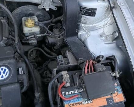 Серый Фольксваген Гольф, объемом двигателя 1.6 л и пробегом 220 тыс. км за 3650 $, фото 3 на Automoto.ua