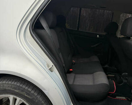 Серый Фольксваген Гольф, объемом двигателя 1.6 л и пробегом 200 тыс. км за 3300 $, фото 17 на Automoto.ua