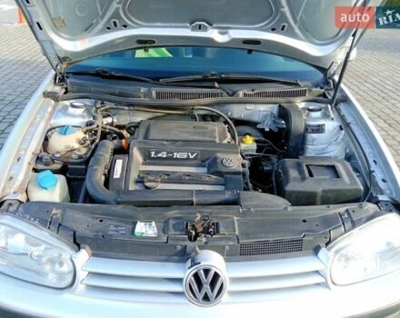 Серый Фольксваген Гольф, объемом двигателя 1.4 л и пробегом 234 тыс. км за 3850 $, фото 14 на Automoto.ua