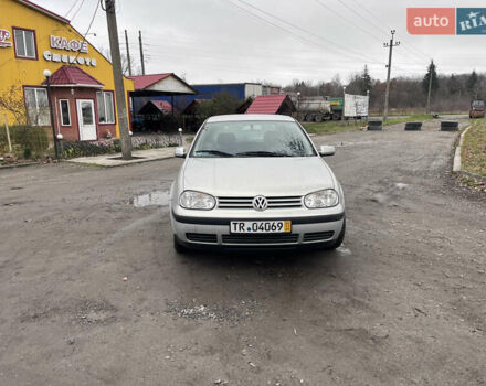 Серый Фольксваген Гольф, объемом двигателя 1.39 л и пробегом 204 тыс. км за 4500 $, фото 5 на Automoto.ua