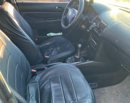 Серый Фольксваген Гольф, объемом двигателя 1.6 л и пробегом 275 тыс. км за 4000 $, фото 10 на Automoto.ua