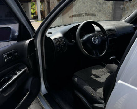 Фольксваген Гольф 2000 в Львове на Automoto.ua Серый Фольксваген Гольф, объемом двигателя 1.6 л и пробегом 180 тыс. км за 4500 $, фото 6 на Automoto.ua