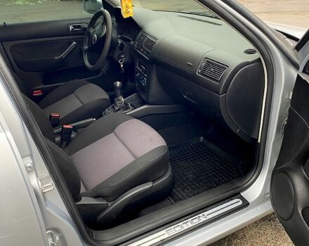 Серый Фольксваген Гольф, объемом двигателя 1.6 л и пробегом 170 тыс. км за 4600 $, фото 9 на Automoto.ua