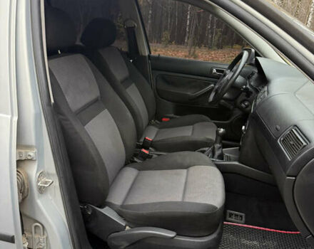 Серый Фольксваген Гольф, объемом двигателя 1.6 л и пробегом 200 тыс. км за 3300 $, фото 15 на Automoto.ua