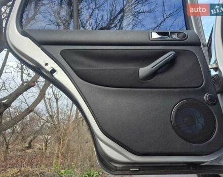 Серый Фольксваген Гольф, объемом двигателя 1.6 л и пробегом 333 тыс. км за 4700 $, фото 20 на Automoto.ua