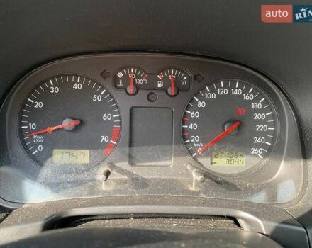 Серый Фольксваген Гольф, объемом двигателя 1.6 л и пробегом 272 тыс. км за 3000 $, фото 8 на Automoto.ua