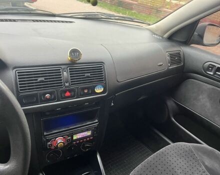 Серый Фольксваген Гольф, объемом двигателя 1.9 л и пробегом 306 тыс. км за 1750 $, фото 21 на Automoto.ua