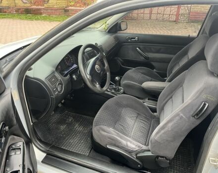 Серый Фольксваген Гольф, объемом двигателя 1.9 л и пробегом 306 тыс. км за 1750 $, фото 13 на Automoto.ua