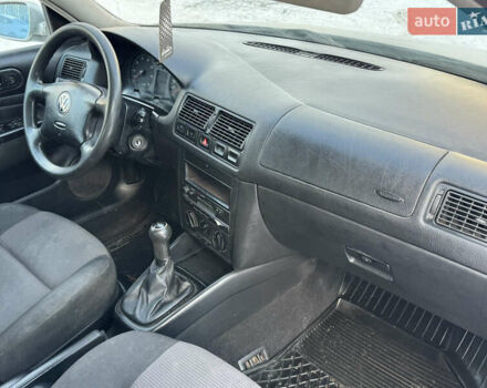 Сірий Фольксваген Гольф, об'ємом двигуна 1.39 л та пробігом 250 тис. км за 3350 $, фото 7 на Automoto.ua