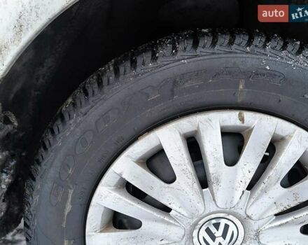 Серый Фольксваген Гольф, объемом двигателя 1.6 л и пробегом 210 тыс. км за 4300 $, фото 7 на Automoto.ua