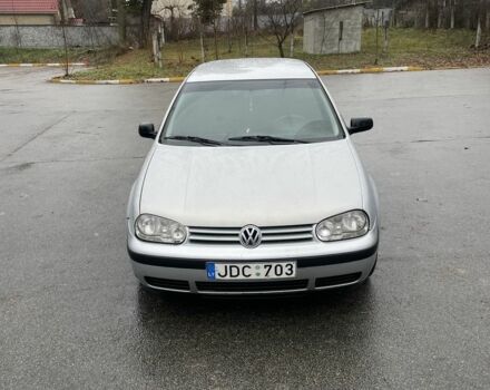 Серый Фольксваген Гольф, объемом двигателя 1.9 л и пробегом 300 тыс. км за 1700 $, фото 1 на Automoto.ua