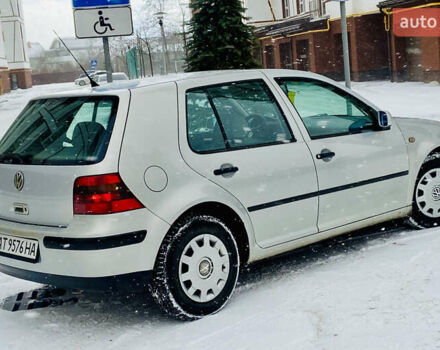 Серый Фольксваген Гольф, объемом двигателя 1.39 л и пробегом 211 тыс. км за 2750 $, фото 12 на Automoto.ua