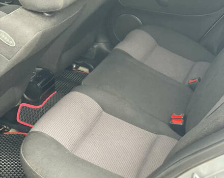 Сірий Фольксваген Гольф, об'ємом двигуна 1.6 л та пробігом 278 тис. км за 4100 $, фото 10 на Automoto.ua