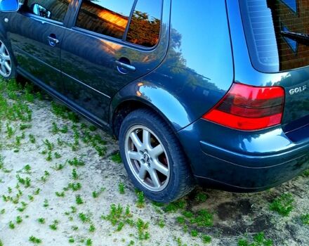 Серый Фольксваген Гольф, объемом двигателя 2 л и пробегом 205 тыс. км за 4200 $, фото 2 на Automoto.ua