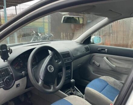 Серый Фольксваген Гольф, объемом двигателя 1.6 л и пробегом 370 тыс. км за 3850 $, фото 7 на Automoto.ua