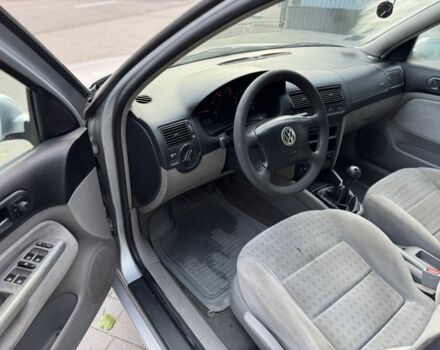 Серый Фольксваген Гольф, объемом двигателя 1.9 л и пробегом 286 тыс. км за 1850 $, фото 6 на Automoto.ua