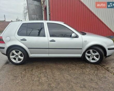 Серый Фольксваген Гольф, объемом двигателя 1.6 л и пробегом 333 тыс. км за 4700 $, фото 4 на Automoto.ua