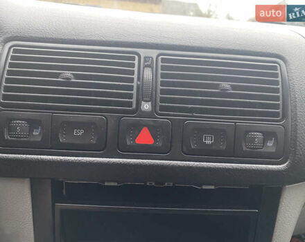 Серый Фольксваген Гольф, объемом двигателя 1.6 л и пробегом 240 тыс. км за 2599 $, фото 18 на Automoto.ua