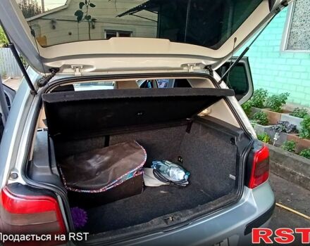 Серый Фольксваген Гольф, объемом двигателя 1.4 л и пробегом 232 тыс. км за 3300 $, фото 4 на Automoto.ua