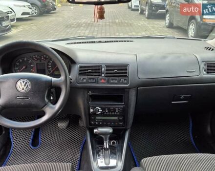 Серый Фольксваген Гольф, объемом двигателя 1.6 л и пробегом 330 тыс. км за 3200 $, фото 7 на Automoto.ua