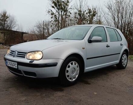 Серый Фольксваген Гольф, объемом двигателя 1.6 л и пробегом 238 тыс. км за 3850 $, фото 2 на Automoto.ua