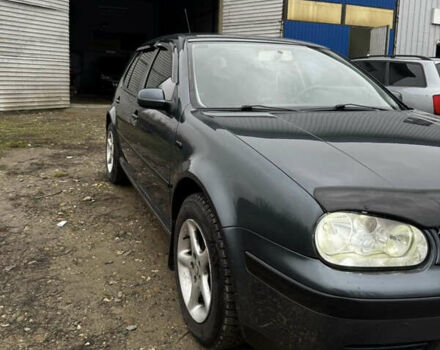 Серый Фольксваген Гольф, объемом двигателя 1.6 л и пробегом 258 тыс. км за 4000 $, фото 3 на Automoto.ua