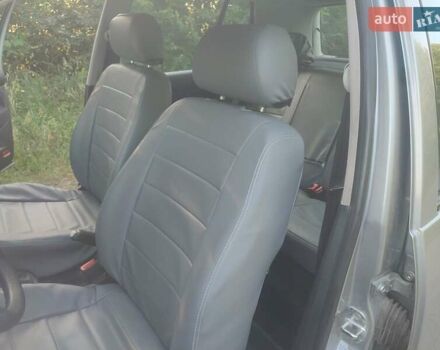 Серый Фольксваген Гольф, объемом двигателя 1.6 л и пробегом 203 тыс. км за 5000 $, фото 13 на Automoto.ua