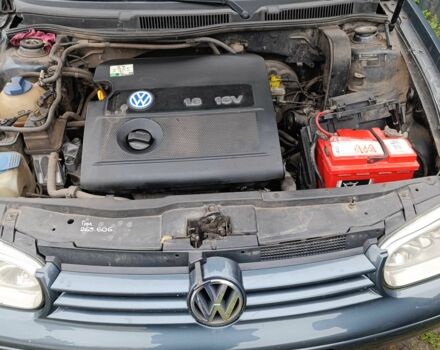 Серый Фольксваген Гольф, объемом двигателя 1.6 л и пробегом 3 тыс. км за 3850 $, фото 4 на Automoto.ua