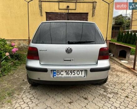 Серый Фольксваген Гольф, объемом двигателя 1.6 л и пробегом 227 тыс. км за 3900 $, фото 2 на Automoto.ua