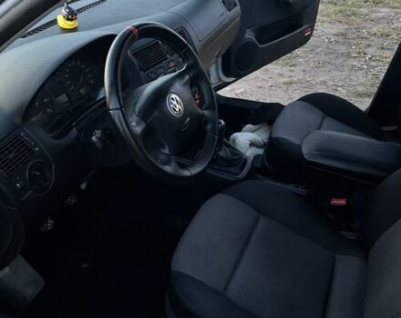 Серый Фольксваген Гольф, объемом двигателя 1.4 л и пробегом 210 тыс. км за 3900 $, фото 5 на Automoto.ua