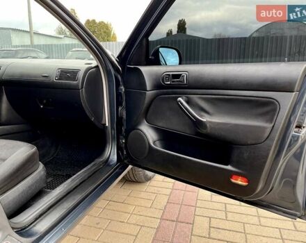 Фольксваген Гольф 2001 в Хмельницком на Automoto.ua Серый Фольксваген Гольф, объемом двигателя 1.6 л и пробегом 249 тыс. км за 4500 $, фото 17 на Automoto.ua