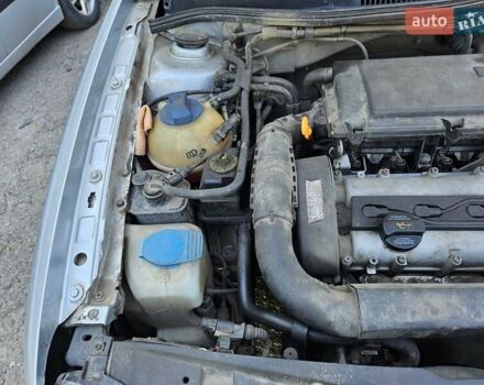 Сірий Фольксваген Гольф, об'ємом двигуна 1.39 л та пробігом 251 тис. км за 3500 $, фото 24 на Automoto.ua