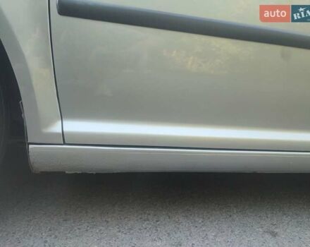 Серый Фольксваген Гольф, объемом двигателя 1.6 л и пробегом 203 тыс. км за 5000 $, фото 31 на Automoto.ua