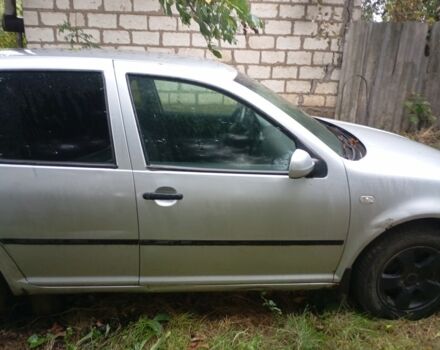 Серый Фольксваген Гольф, объемом двигателя 1 л и пробегом 300 тыс. км за 1006 $, фото 3 на Automoto.ua