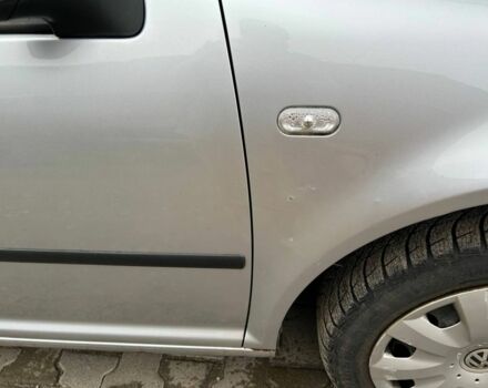 Серый Фольксваген Гольф, объемом двигателя 1.4 л и пробегом 239 тыс. км за 3800 $, фото 8 на Automoto.ua