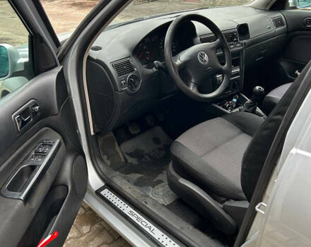 Сірий Фольксваген Гольф, об'ємом двигуна 1.39 л та пробігом 239 тис. км за 3800 $, фото 2 на Automoto.ua