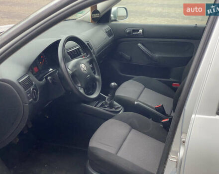 Сірий Фольксваген Гольф, об'ємом двигуна 1.6 л та пробігом 310 тис. км за 3550 $, фото 6 на Automoto.ua