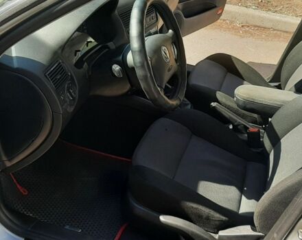 Сірий Фольксваген Гольф, об'ємом двигуна 1.6 л та пробігом 243 тис. км за 5300 $, фото 10 на Automoto.ua