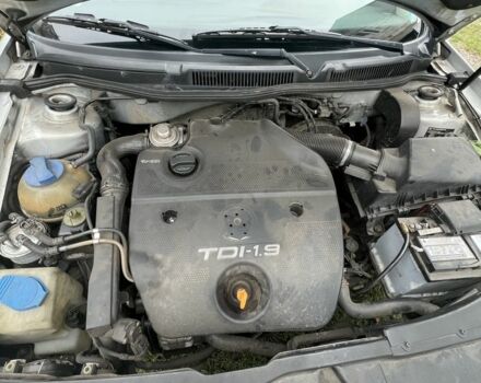 Сірий Фольксваген Гольф, об'ємом двигуна 1.9 л та пробігом 400 тис. км за 2450 $, фото 4 на Automoto.ua