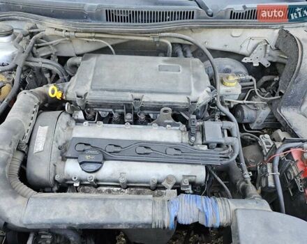 Сірий Фольксваген Гольф, об'ємом двигуна 1.39 л та пробігом 251 тис. км за 3500 $, фото 21 на Automoto.ua