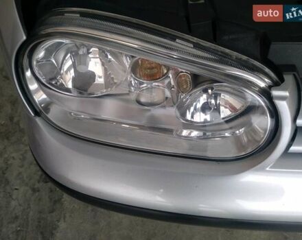 Серый Фольксваген Гольф, объемом двигателя 1.6 л и пробегом 232 тыс. км за 4600 $, фото 2 на Automoto.ua