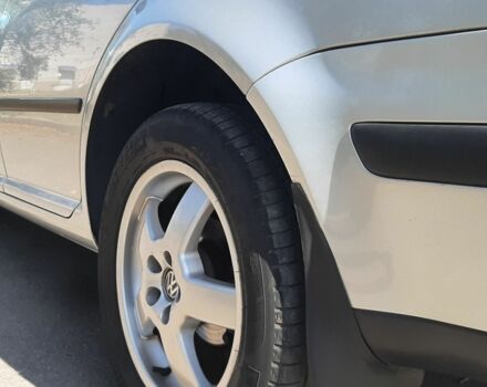 Сірий Фольксваген Гольф, об'ємом двигуна 1.6 л та пробігом 243 тис. км за 5300 $, фото 3 на Automoto.ua