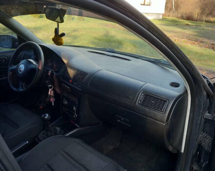 Серый Фольксваген Гольф, объемом двигателя 1.6 л и пробегом 320 тыс. км за 4200 $, фото 9 на Automoto.ua