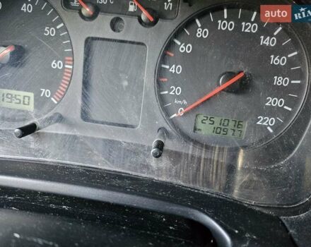 Сірий Фольксваген Гольф, об'ємом двигуна 1.39 л та пробігом 251 тис. км за 3500 $, фото 22 на Automoto.ua