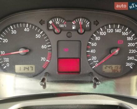 Фольксваген Гольф 2001 у Вінниці на Automoto.ua Сірий Фольксваген Гольф, об'ємом двигуна 1.6 л та пробігом 245 тис. км за 5000 $, фото 12 на Automoto.ua