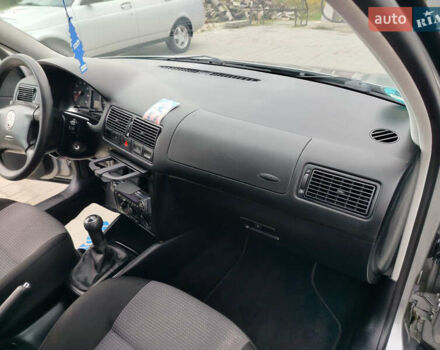 Серый Фольксваген Гольф, объемом двигателя 1.39 л и пробегом 225 тыс. км за 3999 $, фото 20 на Automoto.ua