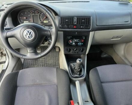 Серый Фольксваген Гольф, объемом двигателя 1.9 л и пробегом 230 тыс. км за 1200 $, фото 6 на Automoto.ua