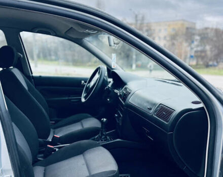 Серый Фольксваген Гольф, объемом двигателя 1.6 л и пробегом 316 тыс. км за 3350 $, фото 18 на Automoto.ua